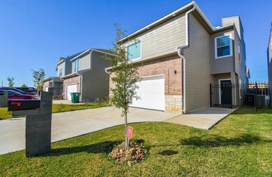 4004 Weslow St, Houston, TX 77087 - photo 2