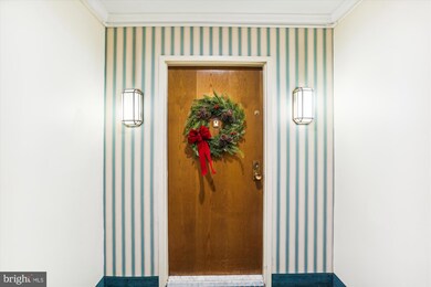 4970 Sentinel Dr, Bethesda, MD 20816 - photo 3