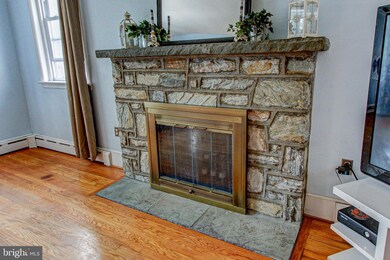 431 Edgewood Dr, Ambler, PA 19002 - photo 6