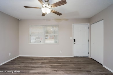 8903 Willowcreek Dr, Louisville, KY 40219 - photo 4