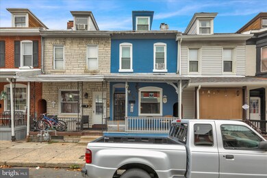 912 Locust St, Reading, PA 19604 - photo 4