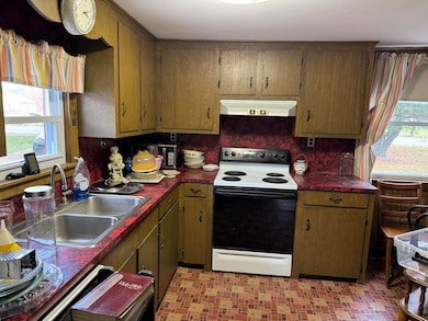 138 Spring Rd, Augusta, ME 04330 - photo 5