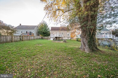 439 Westshire Dr, Catonsville, MD 21228 - photo 5