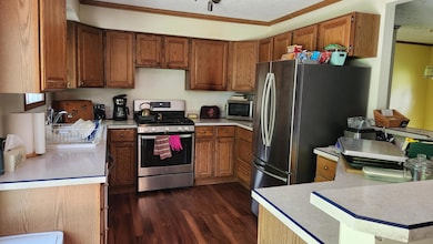7 - Kitchen