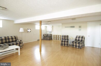 11914 Skylark Rd, Clarksburg, MD 20871 - photo 6