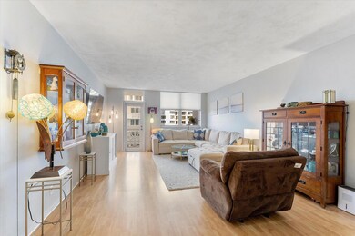 Galt Towers Condominium unit 7C, Fort Lauderdale, FL 33308 - photo 3