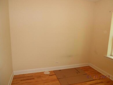 6317 N Sacramento Ave unit 2W, Chicago, IL 60659 - photo 3
