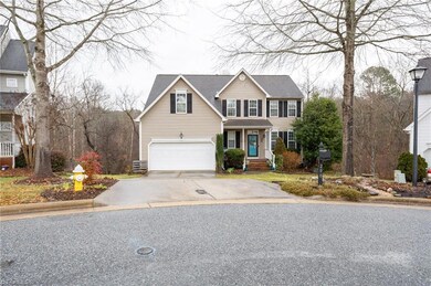 200 Jamestown Oaks Dr, Jamestown, NC 27282 - photo 2