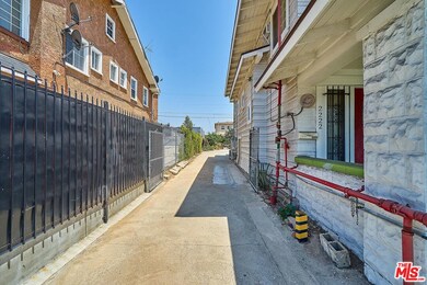 2220 Crenshaw Blvd, Los Angeles, CA 90016 - photo 5