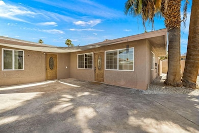 44500 San Carlos Ave unit 1, Palm Desert, CA 92260 - photo 2