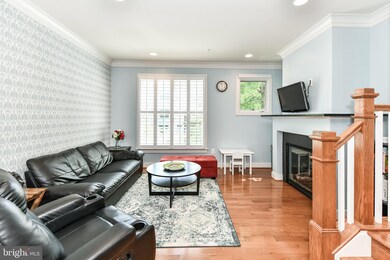 830 Snowden Hallowell Way, Alexandria, VA 22314 - photo 6