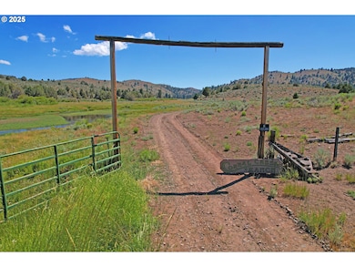 12142 Burns-Izee Rd, Seneca, OR 97873 - photo 3