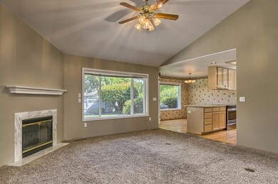 2471 Meadow Creek Dr, Medford, OR 97504 - photo 6