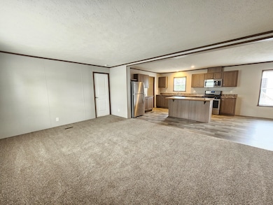 78 Elm unit 78, Highland, MI 48357 - photo 3