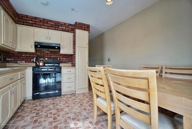 293 Lamport Blvd, Staten Island, NY 10305 - photo 6