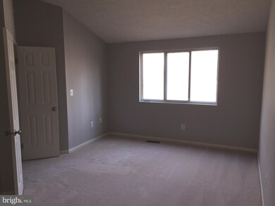 16124 Olmstead Ln, Woodbridge, VA 22191 - photo 7