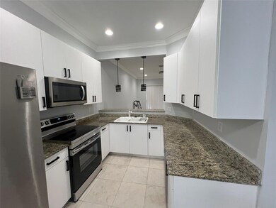 3318 Lakeside Dr, Davie, FL 33328 - photo 4