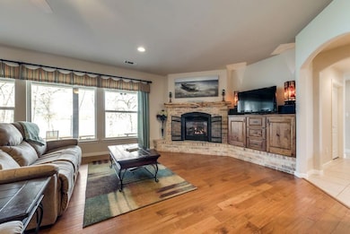 229 Tonkawa Trail, Corsicana, TX 75109 - photo 5