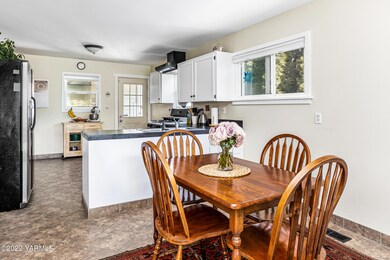 115 N 27th Ave, Yakima, WA 98902 - photo 6