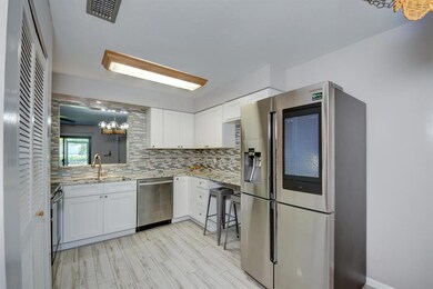 2070 Colonial Rd Unit 3 Fort-large-019-0