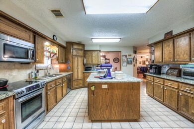 7409 Bailey Rd, Pearland, TX 77584 - photo 5