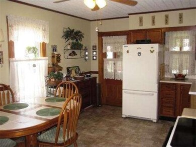 23 Wareham St, Springfield, MA 01108 - photo 5