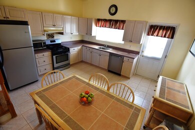 29 Peacock Loop, Staten Island, NY 10309 - photo 6