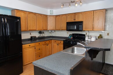 76 Forest Ave, South Portland, ME 04106 - photo 5