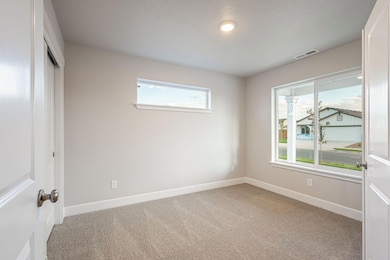 1433 NW Willow Parkway Rd unit 137, Madras, OR 97741 - photo 4