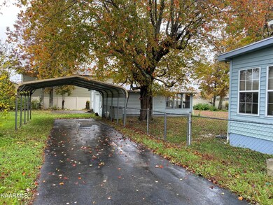 556 Dillon St, Crossville, TN 38555 - photo 7