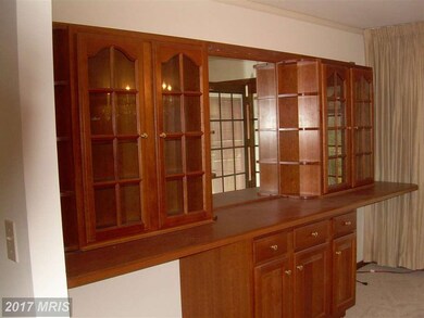 2122 Carroll Dale Rd, Sykesville, MD 21784 - photo 3