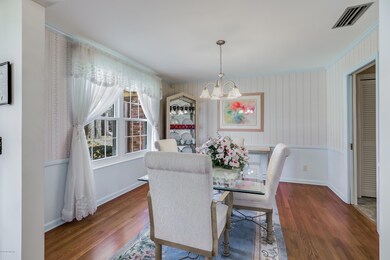 904 Parkridge Cir W, Jacksonville, FL 32211 - photo 5