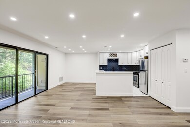 6 - Family Room