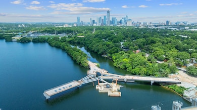 2704 Canterbury St unit A, Austin, TX 78702 - photo 4