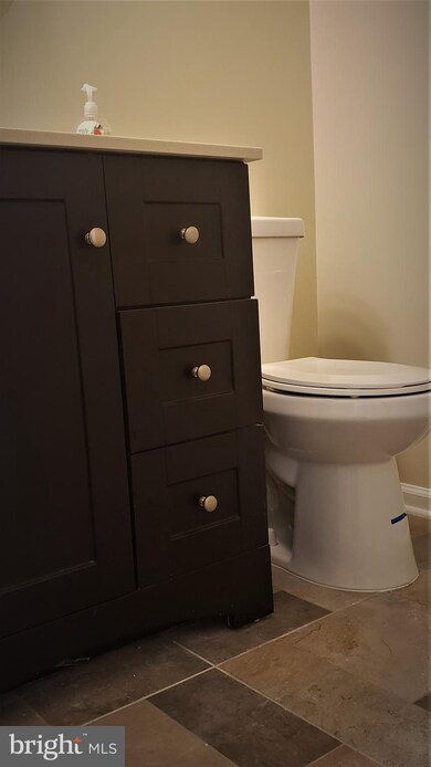 19935 Dunstable Cir, Germantown, MD 20876 - photo 5