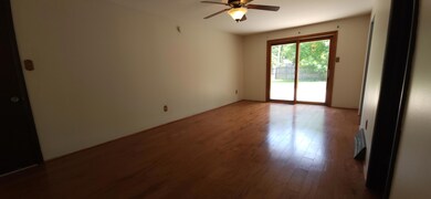 914 Pettibone St, Crown Point, IN 46307 - photo 7