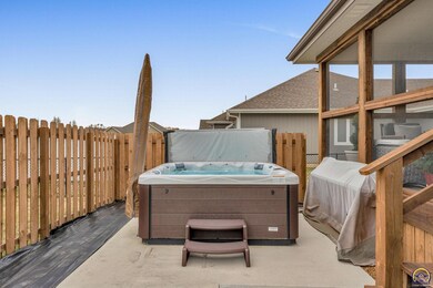 3331 SW 44th St, Topeka, KS 66610 - photo 4