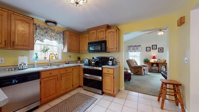 22 Jamil Ln, Salem, NH 03079 - photo 5
