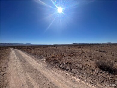 Facing east on W Sacaton Ave. US Hwy 93 in distanc