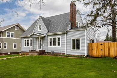 2248 Meadowbrook Dr SE, Cedar Rapids, IA 52403 - photo 3