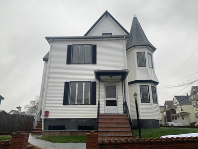 125 Chestnut St, Everett, MA 02149 - photo 4