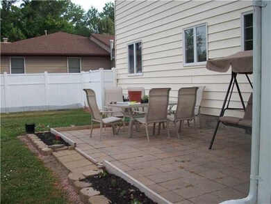 1457 Fairfield Dr, North Tonawanda, NY 14120 - photo 4