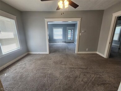 Dining Rm to Living Rm!