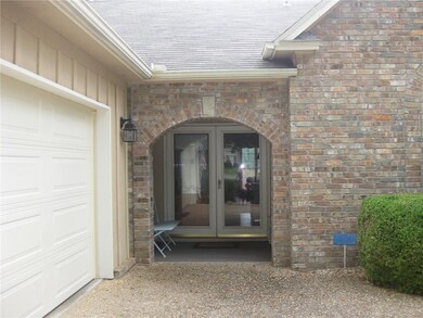 4 Scotsdale Way, Bella Vista, AR 72715 - photo 2