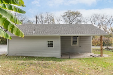 1013 Riverside Dr, Columbia, TN 38401 - photo 6