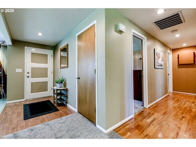 Entrance/Foyer