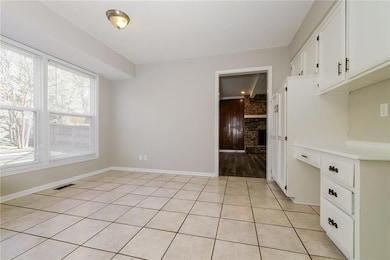 10940 Reeder St, Overland Park, KS 66210 - photo 5