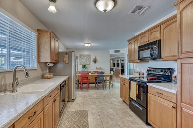 Kitchen ~ Casual Dining