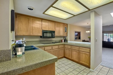 29861 Circle r Creek Ln, Escondido, CA 92026 - photo 5