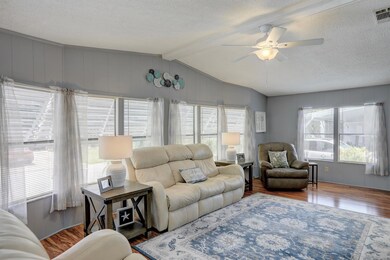 714 Amaryllis Dr, Sebastian, FL 32976 - photo 5